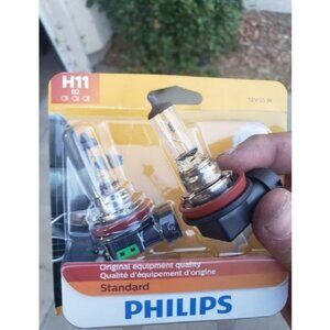 Standard Halogen Replacement Headlight Bulb, 2 Pack